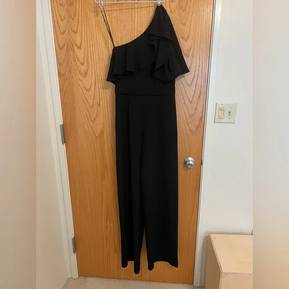 Black Halo Kallan Ruffle Jumpsuit NWT - Picture 3 of 16